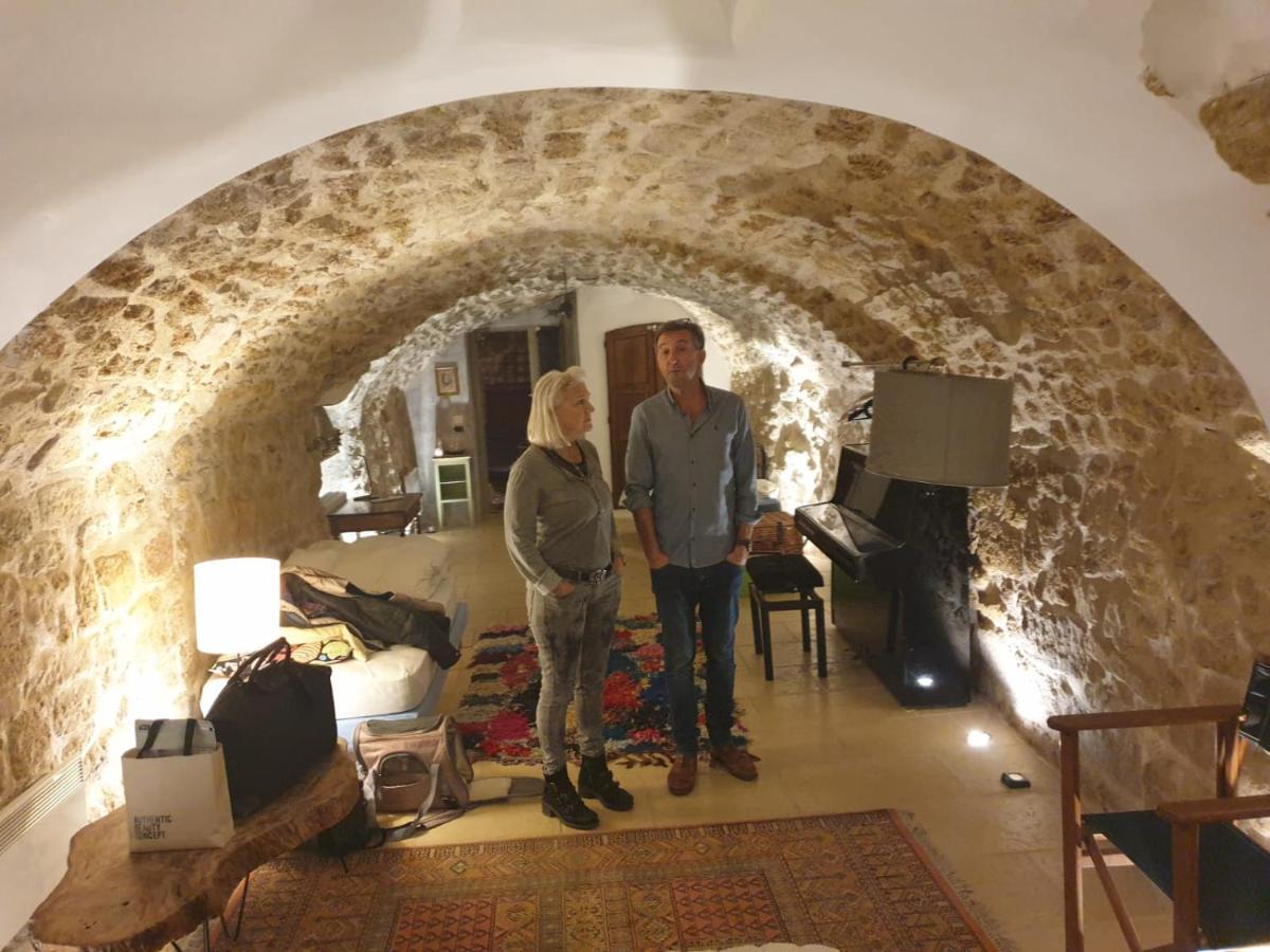 La Villageoise, Chambre Troglodyte Pitoresque Au Coeur Du Village Rognes Exterior photo